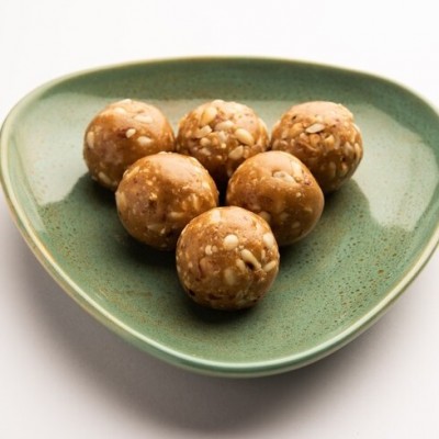 Hand Pounded Palm Peanut Balls ( Naturally Made Zero % Sugar)